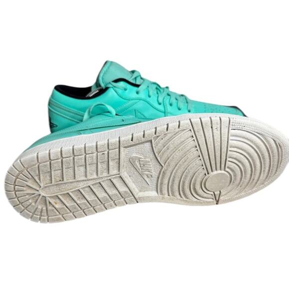 Nike Air Jordan 1 Low 11.5 Hyper Turquoise Color - Picture 7 of 7